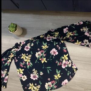 Bershka Women’s Boho Floral Roses 3/4 Ruffle Bell Sleeve Off The Shoulder Size M